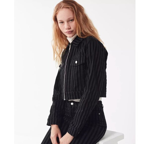 NWT Urban Outfitters UO Gia Striped Velvet Cropped Jacket in Medium - Picture 3 of 7